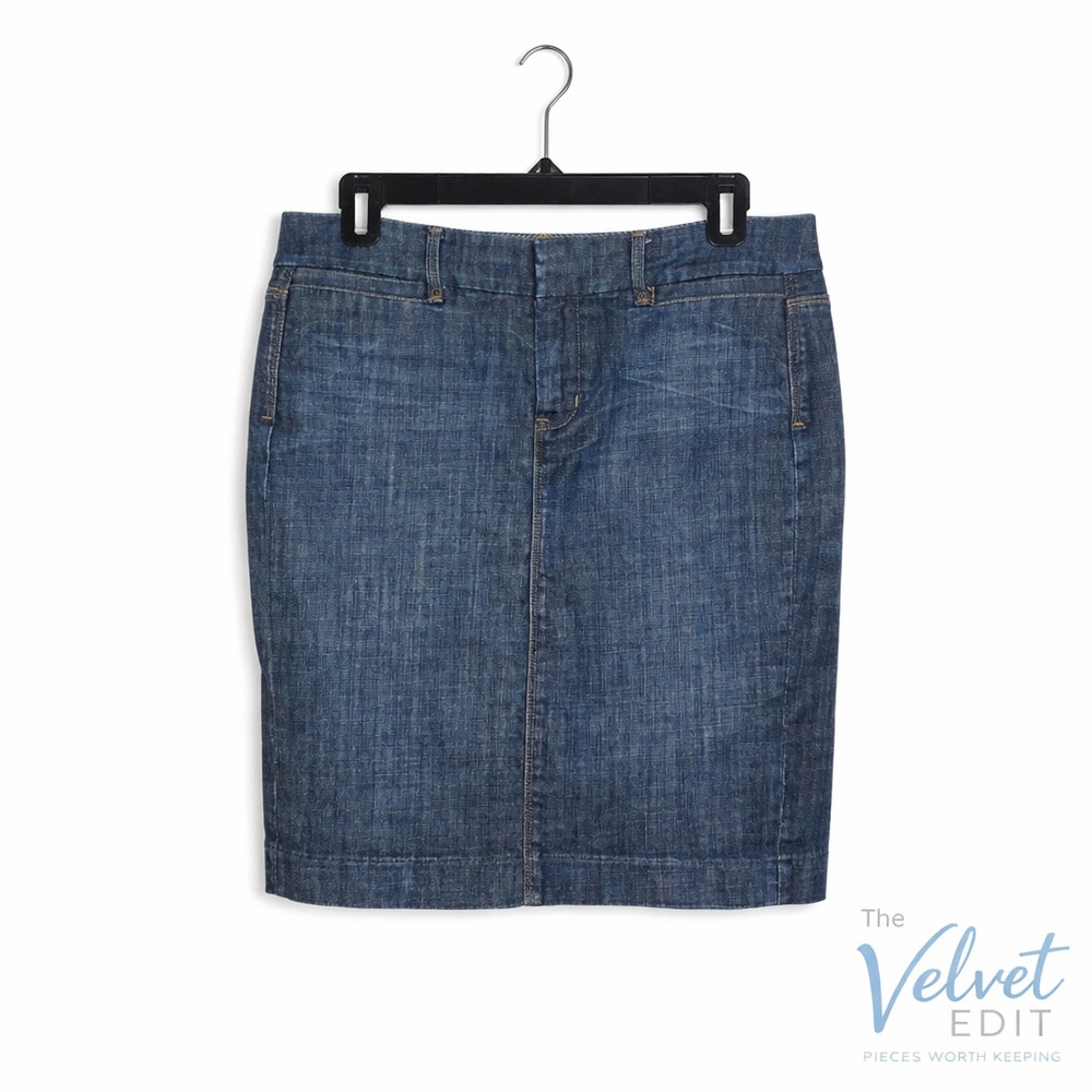 Gap Limited Edition Denim Pencil Skirt Size 8 Medium Wash Back Slit Classic
